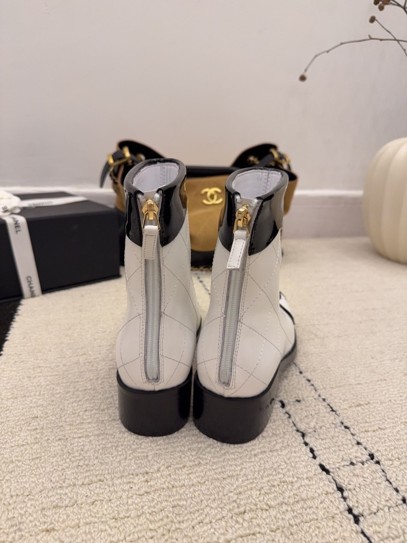 Ch**el boots